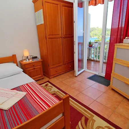 Apartments Filipovi - Comfort One-Bedroom Apartment With Balcony And Sea View A2 Apartment *