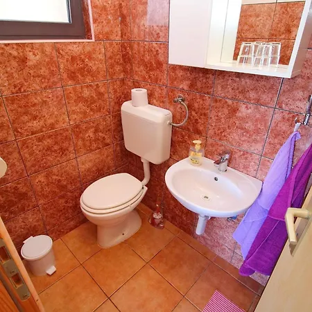 Apartments Filipovi - Comfort One-Bedroom Apartment With Balcony And Sea View A2