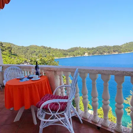 Apartment Apartments Filipovi - Comfort One-Bedroom Apartment With Balcony And Sea View A2