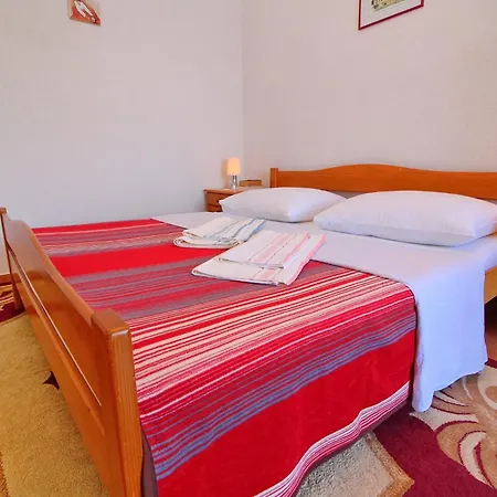 Apartment Apartments Filipovi - Comfort One-Bedroom Apartment With Balcony And Sea View A2 *