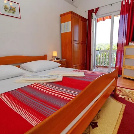 Apartments Filipovi - Comfort One-Bedroom Apartment With Balcony And Sea View A2 Sobra